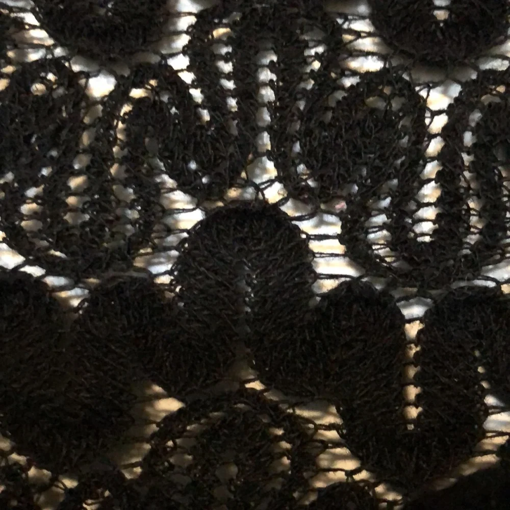 Small Black Crochet Long-sleeved Top - Picture 4 of 4